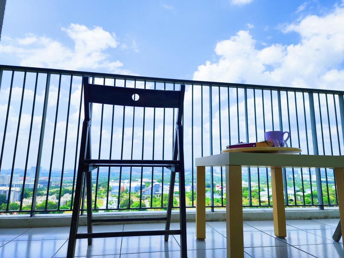 Cyberjaya & Verdi Nature 5 2 Pax Fully Air-con Pangsapuri *